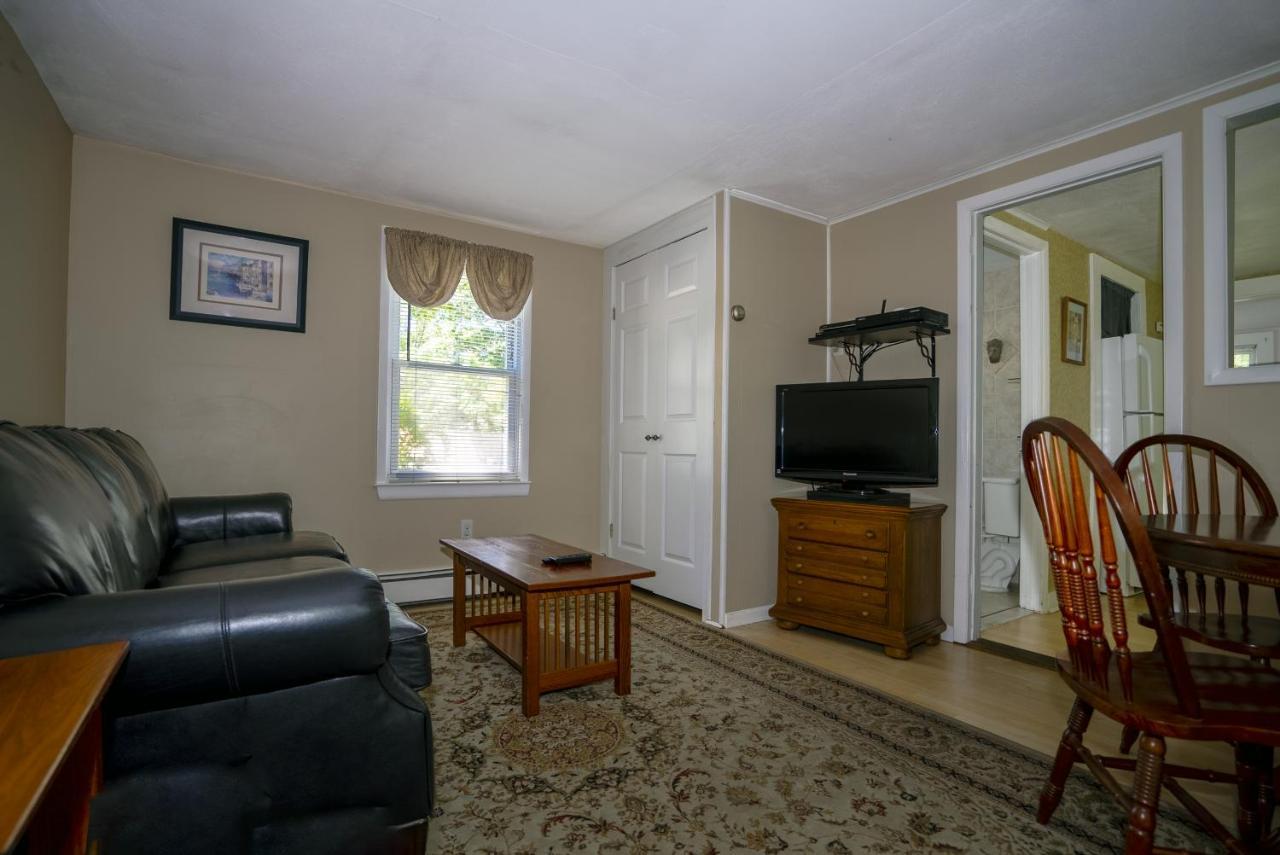 Hamptons Vacation Inn Hampton Bays Esterno foto