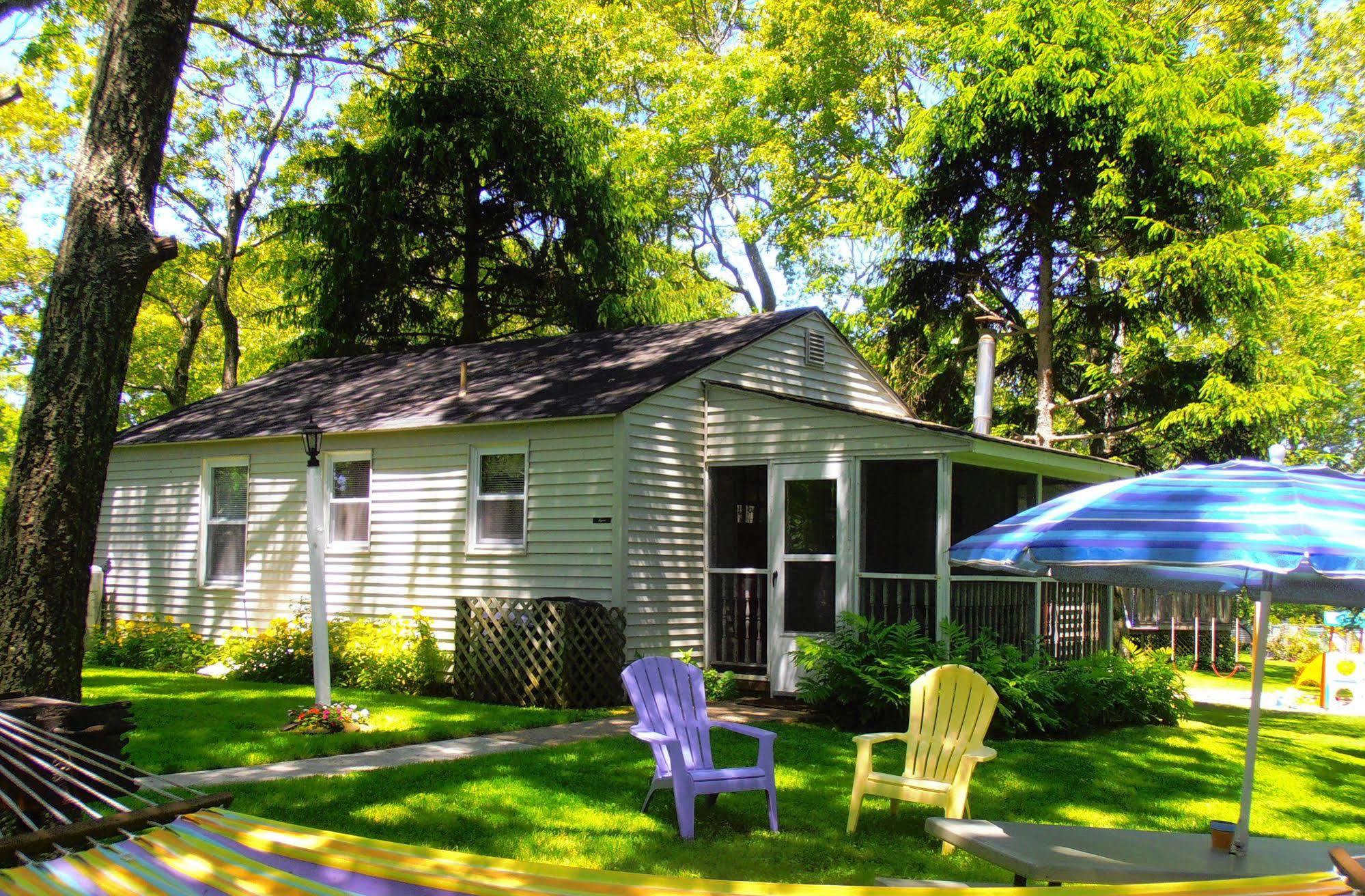 Hamptons Vacation Inn Hampton Bays Esterno foto