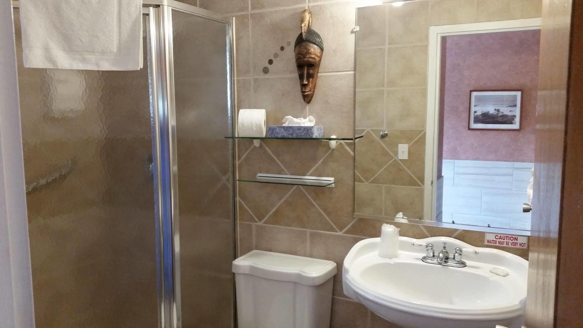 Hamptons Vacation Inn Hampton Bays Esterno foto